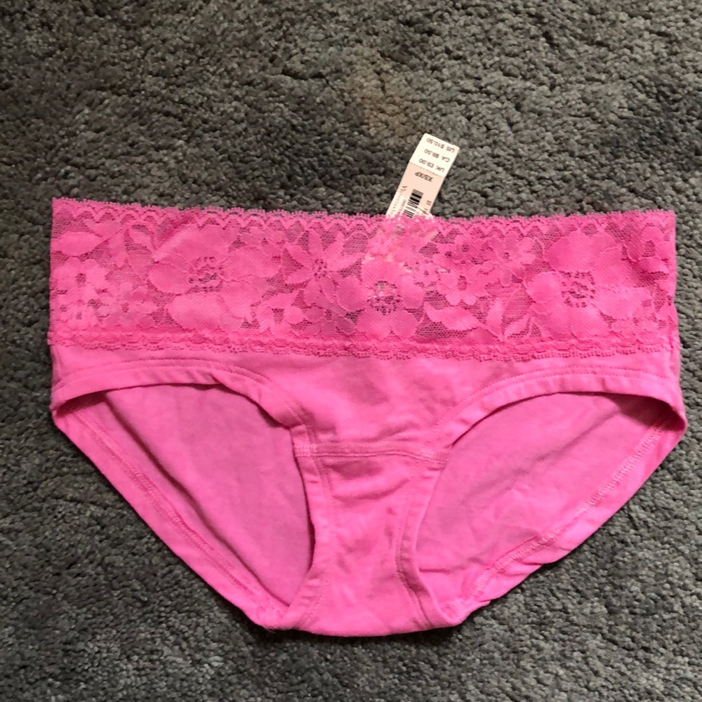 Victoria’s Secret Hiphugger Panty